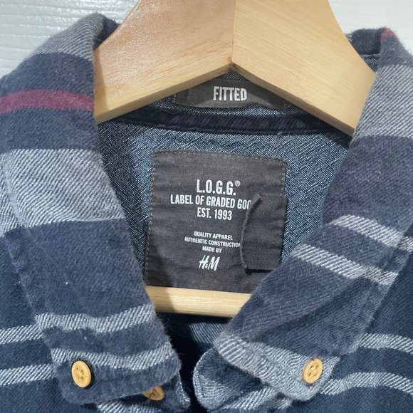 H&M Navy, Grey, and Red Flannel Striped button up long sleeve - Medium - Picture 4 of 4